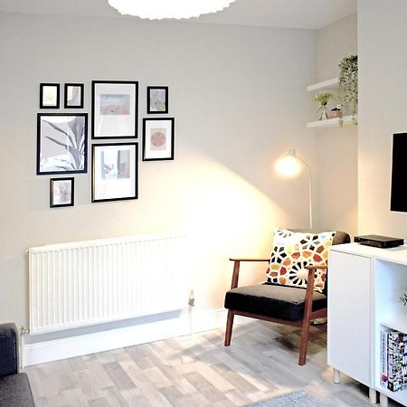 Three Bedroom City Home With Garden เซาธ์แธมป์ตัน ภายนอก รูปภาพ