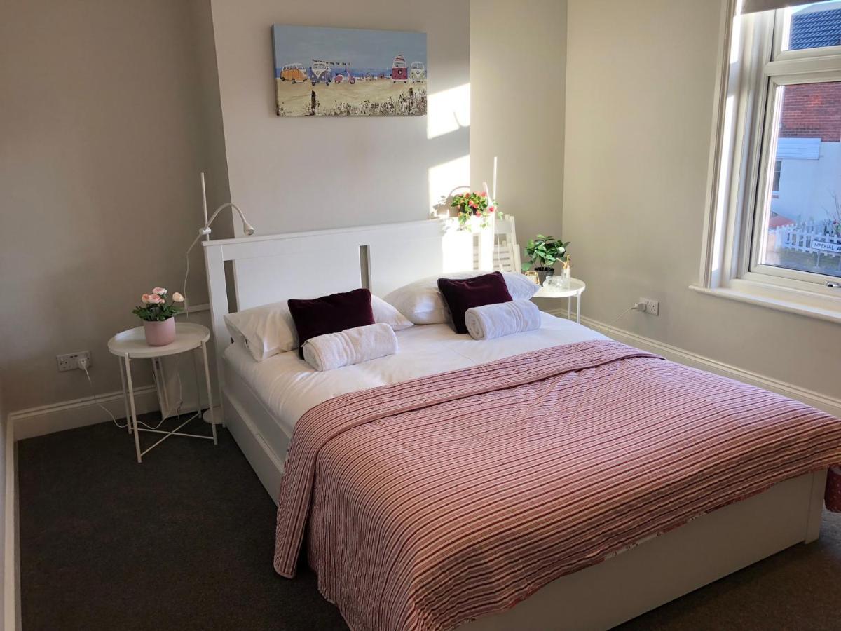 Three Bedroom City Home With Garden เซาธ์แธมป์ตัน ภายนอก รูปภาพ