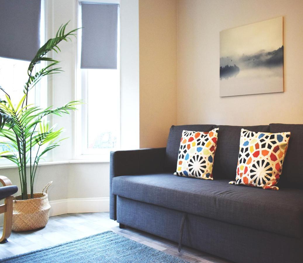 Three Bedroom City Home With Garden เซาธ์แธมป์ตัน ภายนอก รูปภาพ