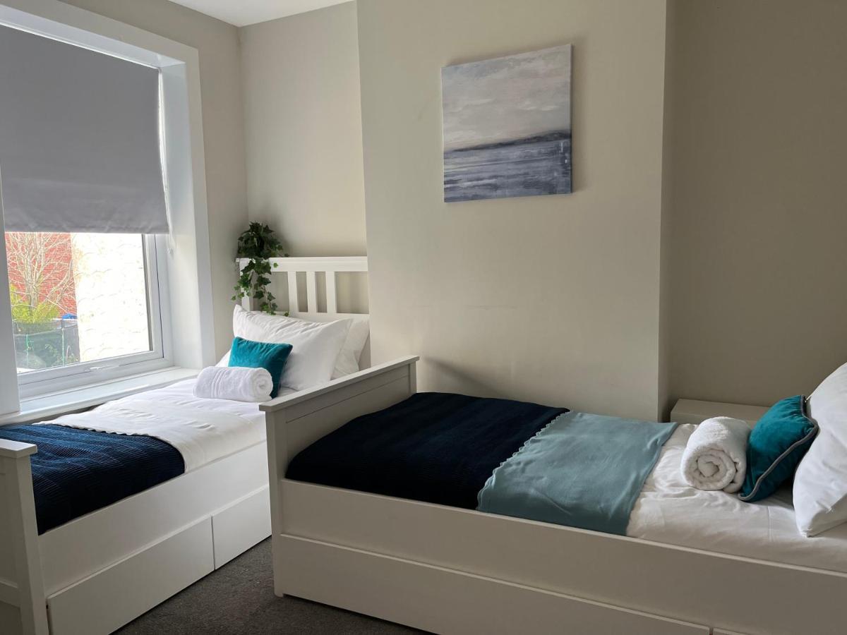 Three Bedroom City Home With Garden เซาธ์แธมป์ตัน ภายนอก รูปภาพ